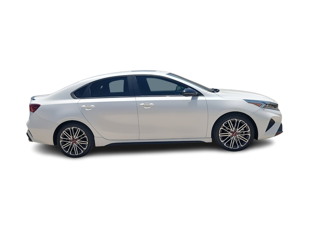 Thumbnail: 2022 Kia Forte - 21