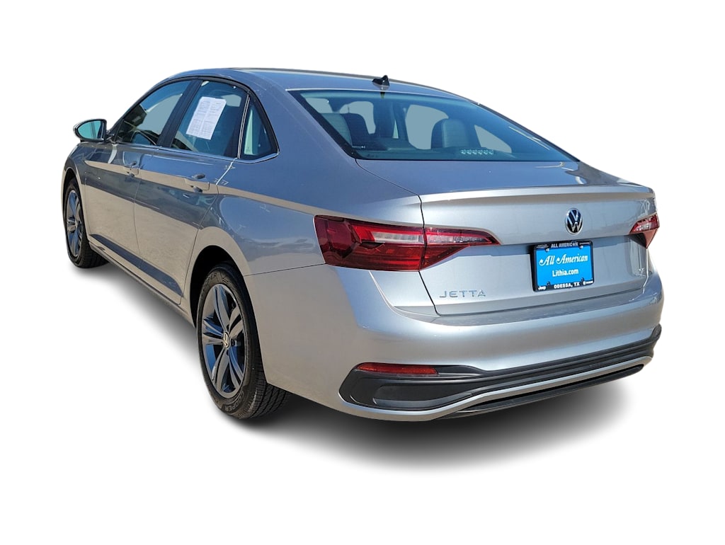 Thumbnail: 2024 Volkswagen Jetta - 4