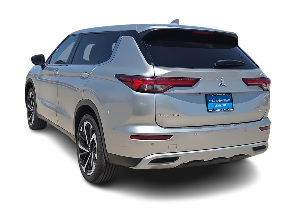 Thumbnail: 2022 Mitsubishi Outlander - 4