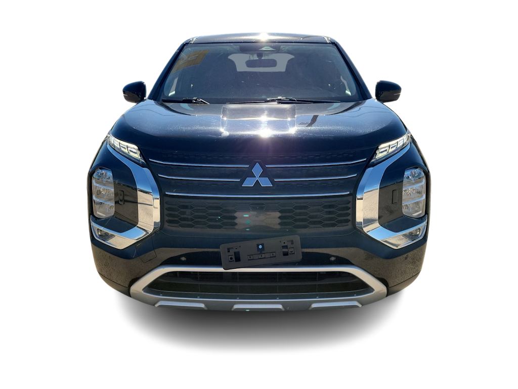 Thumbnail: 2024 Mitsubishi Outlander - 6