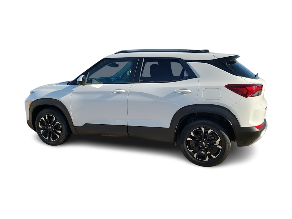 Thumbnail: 2023 Chevrolet TrailBlazer - 3
