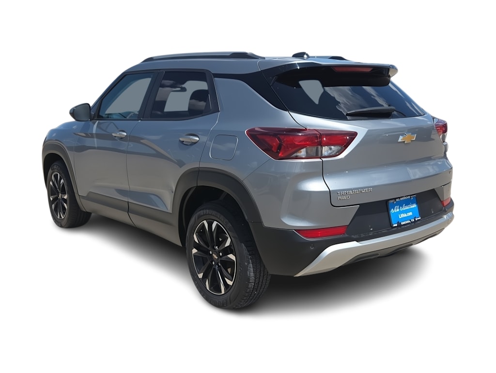 Thumbnail: 2023 Chevrolet TrailBlazer - 4