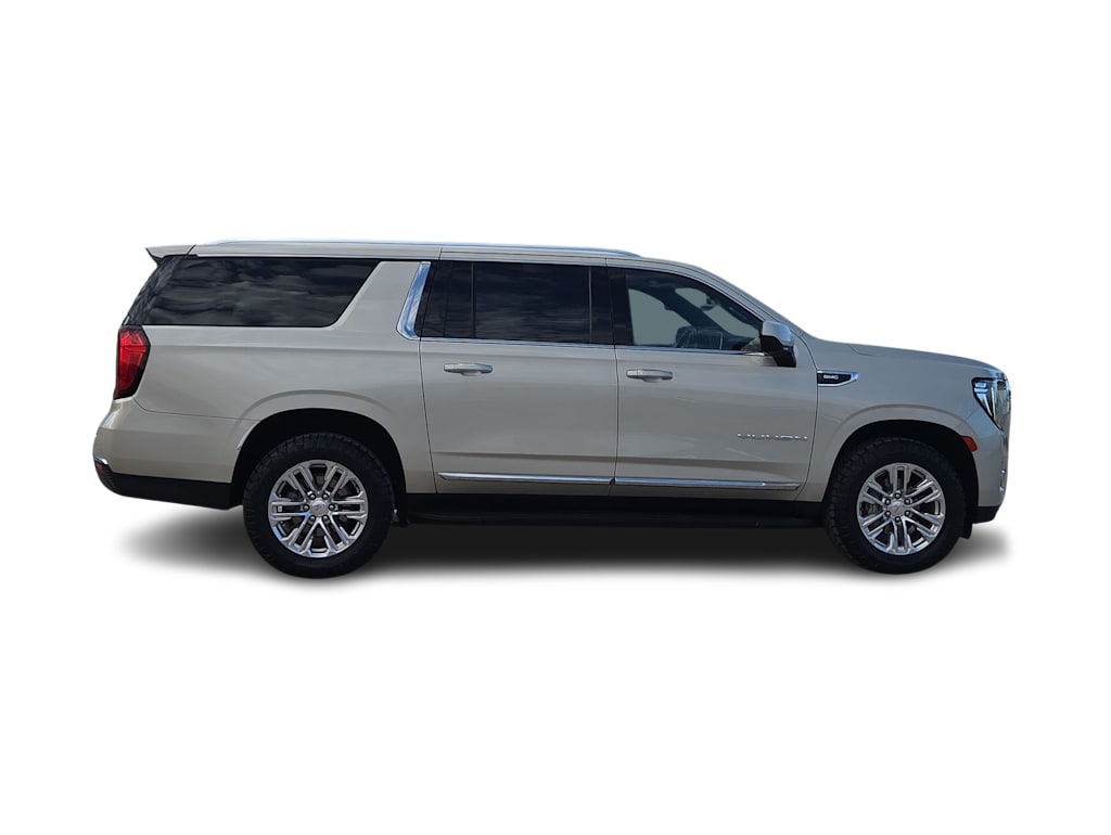 Thumbnail: 2023 GMC Yukon XL - 21