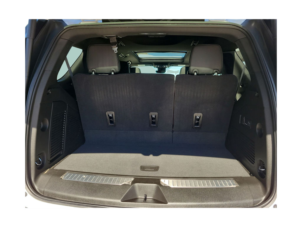 Thumbnail: 2025 Chevrolet Tahoe - 16