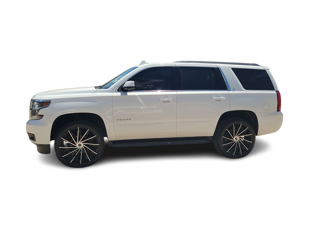 Thumbnail: 2017 Chevrolet Tahoe - 3