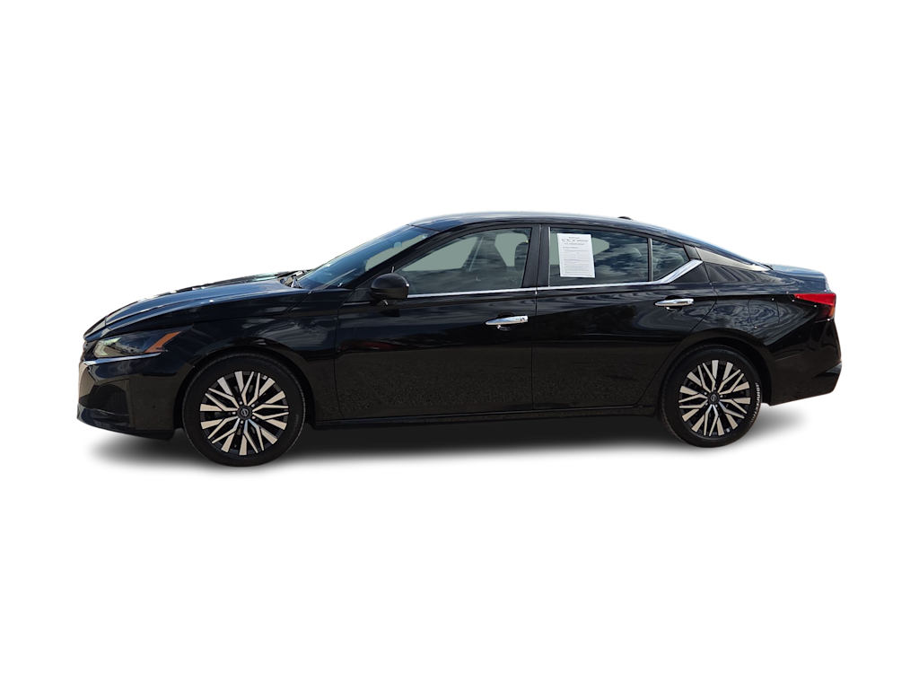 Thumbnail: 2025 Nissan Altima - 3