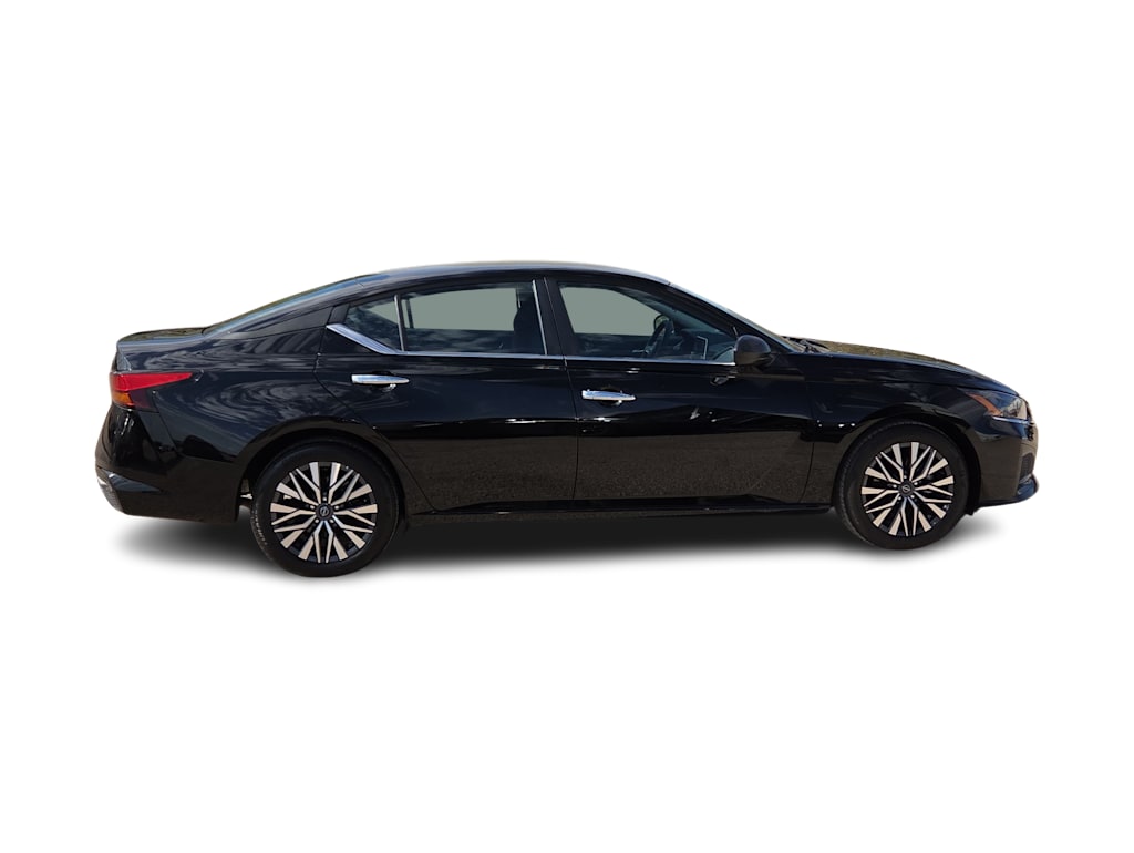 Thumbnail: 2025 Nissan Altima - 20