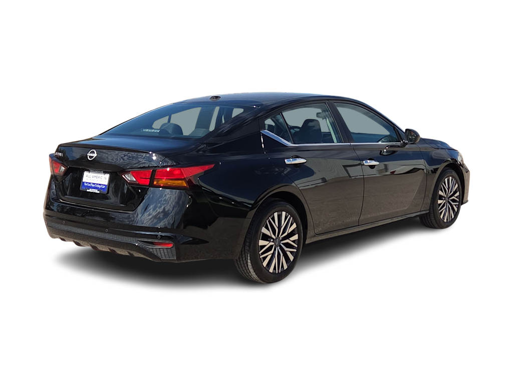 Thumbnail: 2025 Nissan Altima - 19