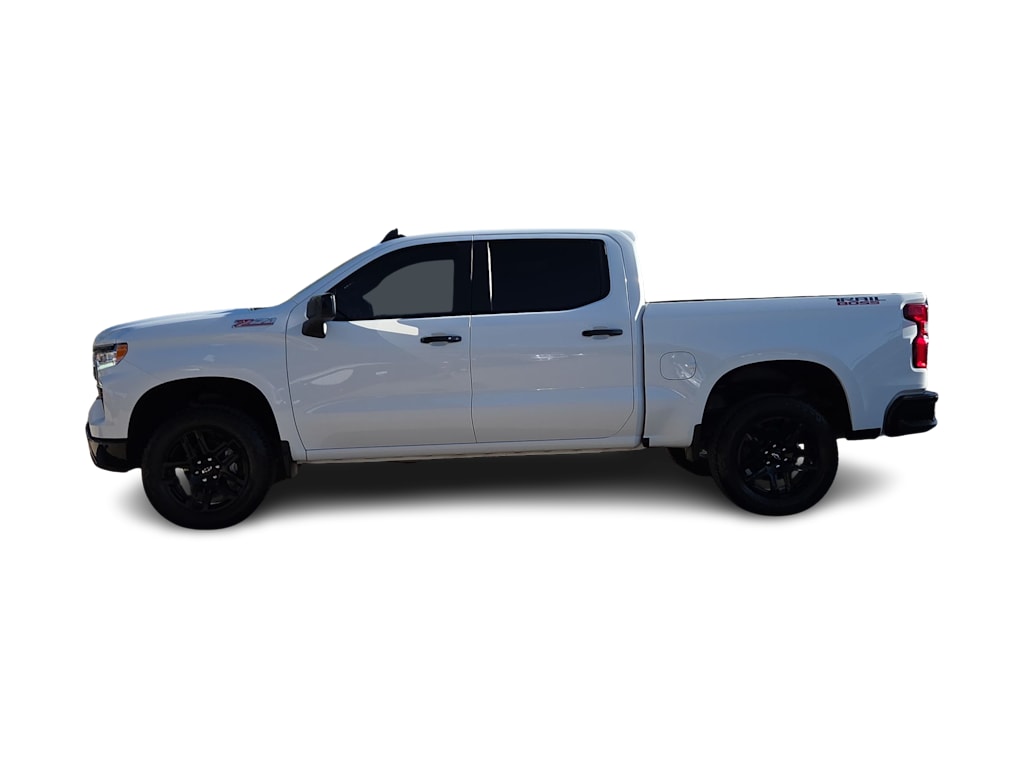 Thumbnail: 2026 Chevrolet Silverado 1500 - 3