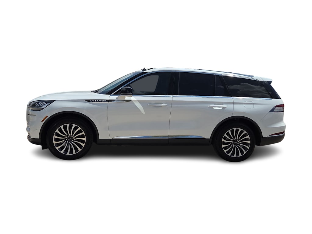 Thumbnail: 2023 Lincoln Aviator - 3