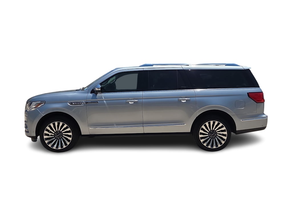 Thumbnail: 2020 Lincoln Navigator L - 3