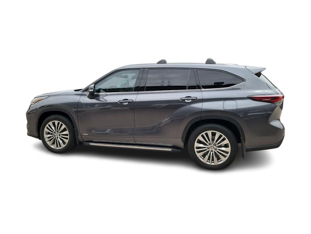 Thumbnail: 2025 Toyota Highlander - 3