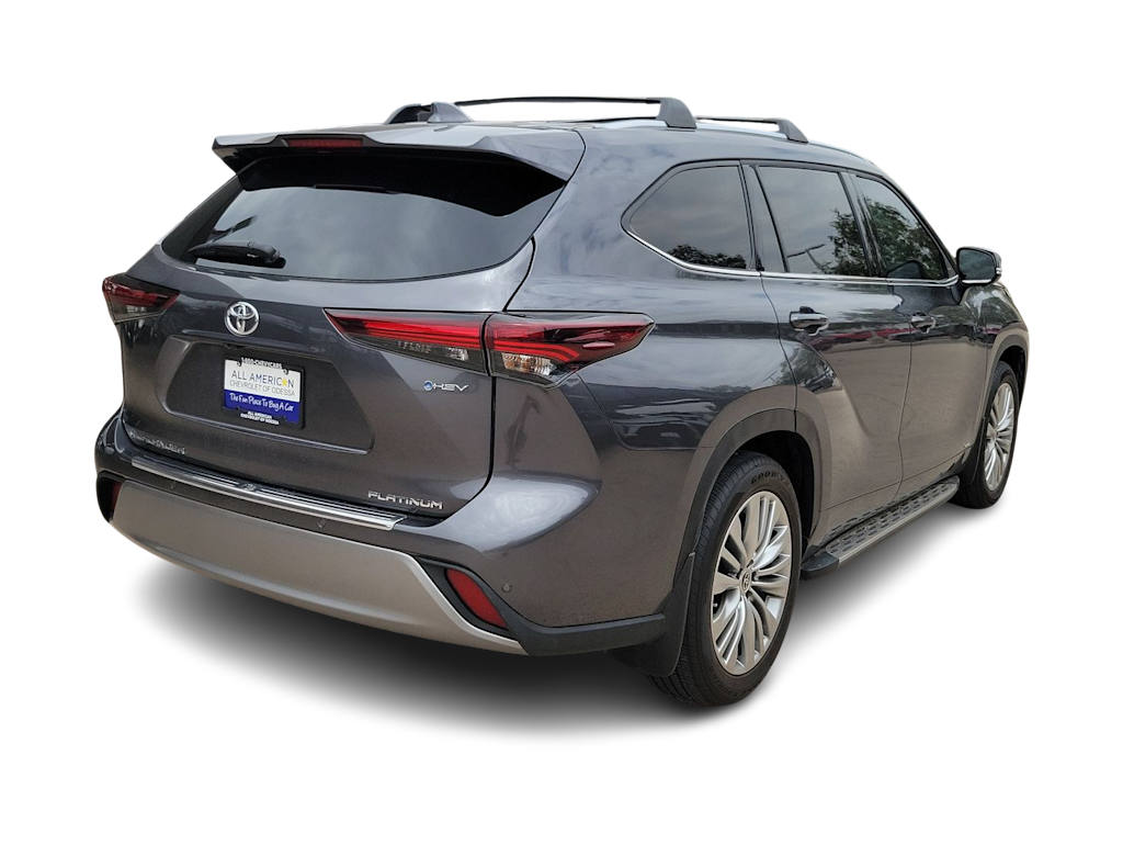 Thumbnail: 2025 Toyota Highlander - 22