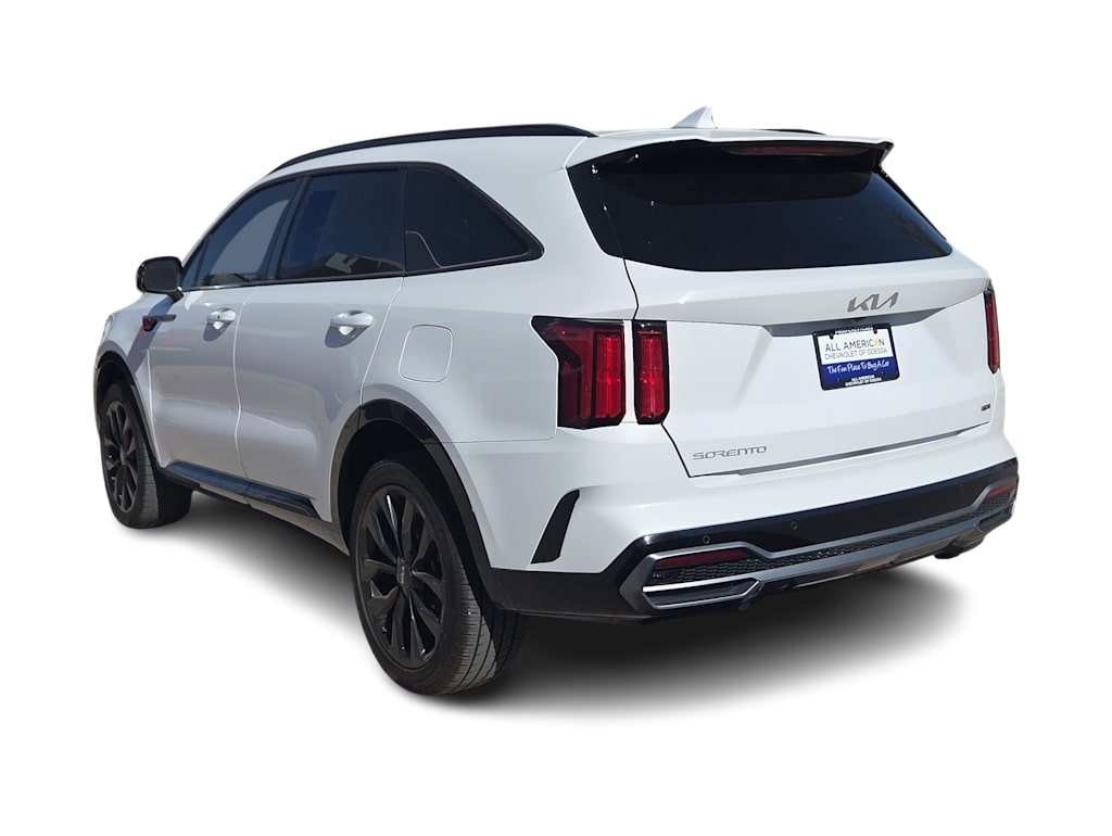 Thumbnail: 2023 Kia Sorento - 4