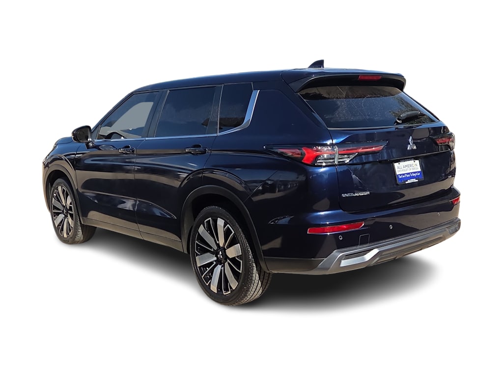 Thumbnail: 2025 Mitsubishi Outlander - 4