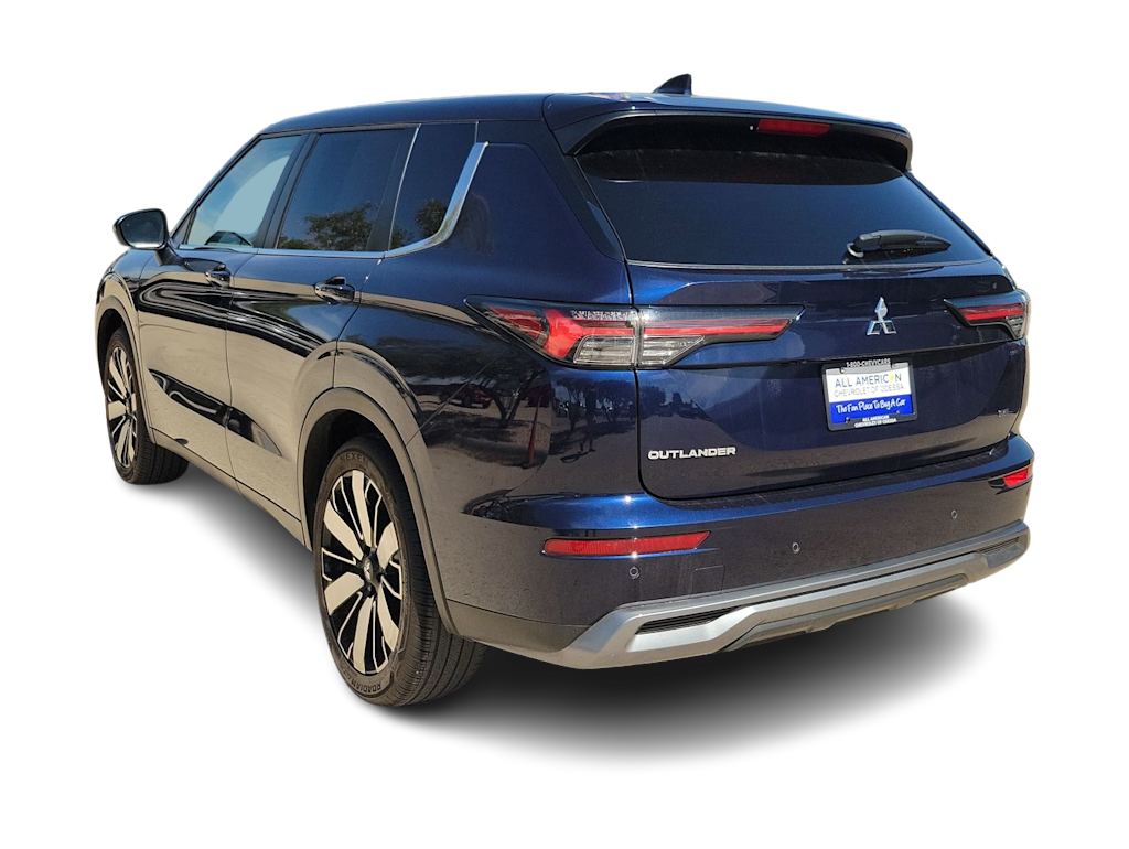 Thumbnail: 2025 Mitsubishi Outlander - 4