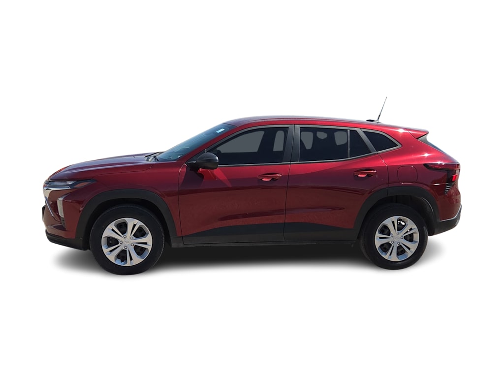 Thumbnail: 2024 Chevrolet Trax - 3