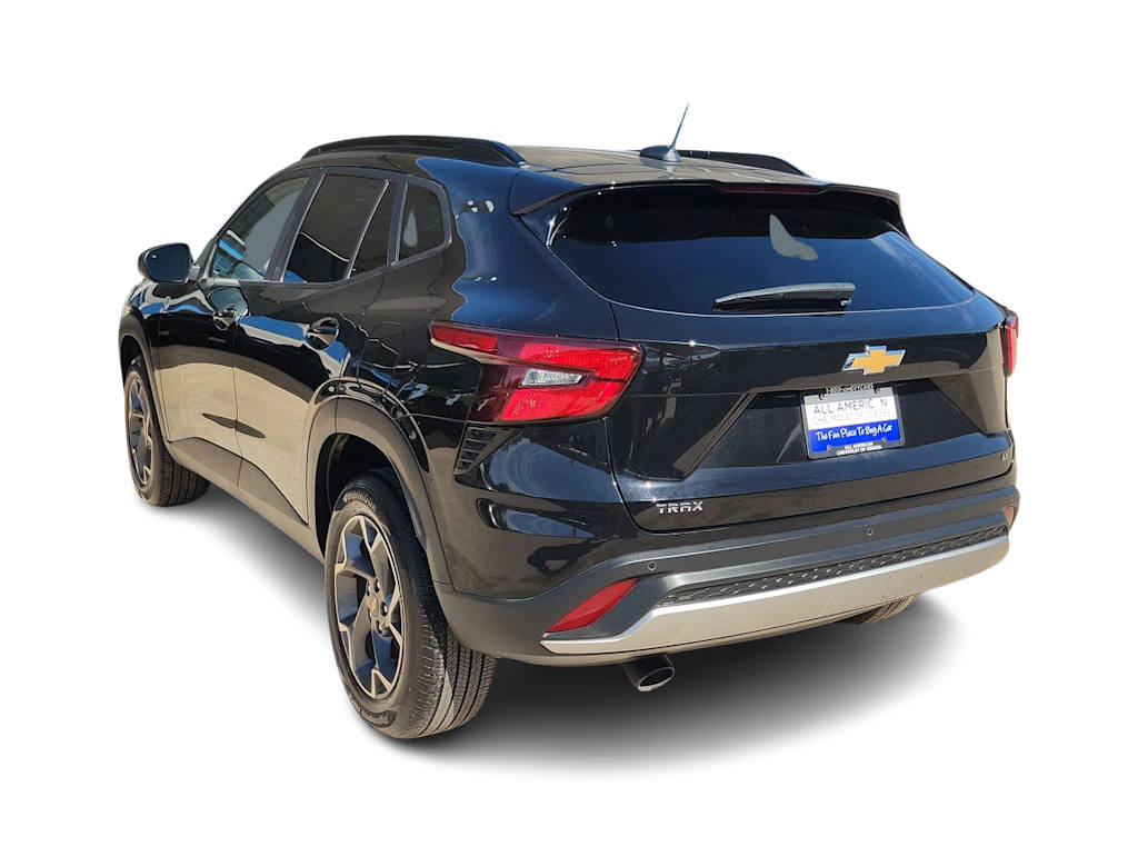 Thumbnail: 2025 Chevrolet Trax - 4