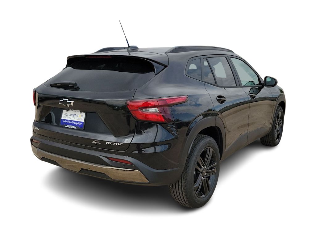 Thumbnail: 2026 Chevrolet Trax - 22