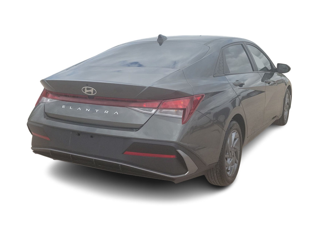 Thumbnail: 2024 Hyundai Elantra - 19