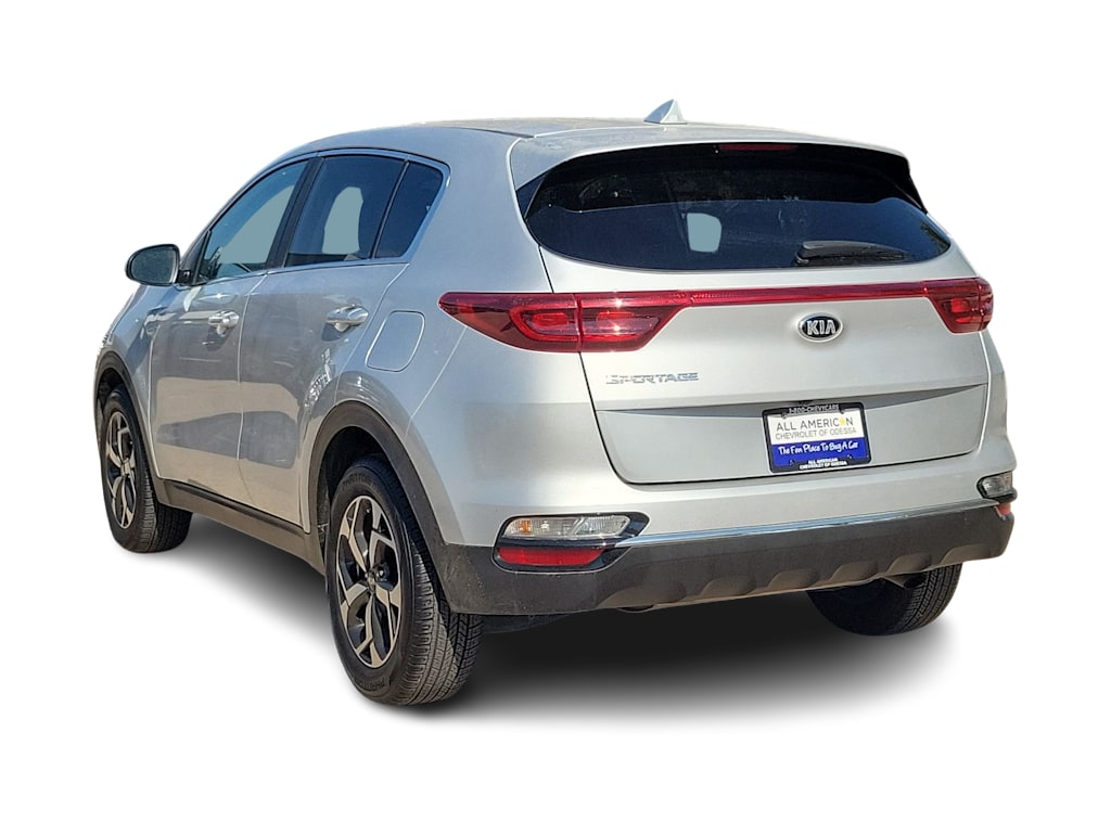 Thumbnail: 2022 Kia Sportage - 4