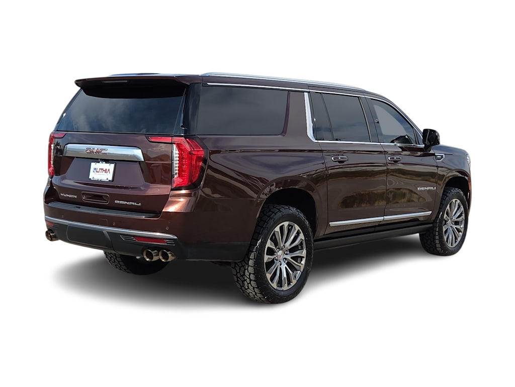 Thumbnail: 2022 GMC Yukon XL - 18