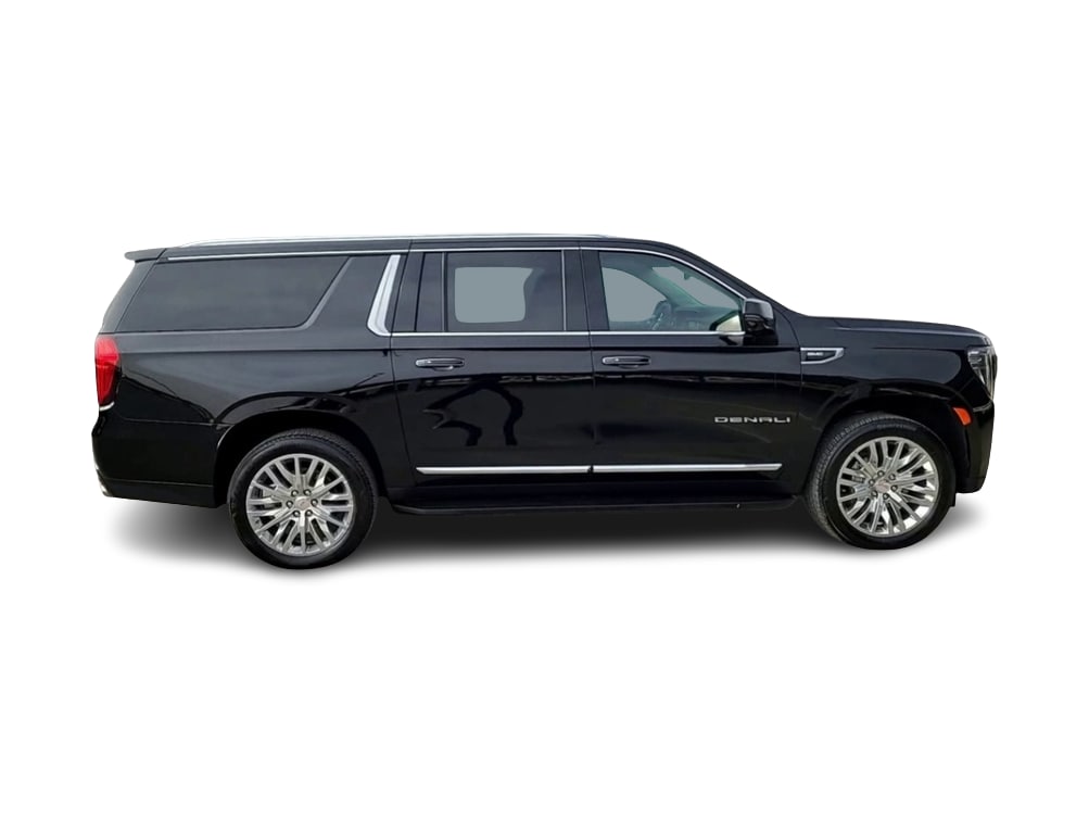 2023 GMC Yukon XL Denali 17