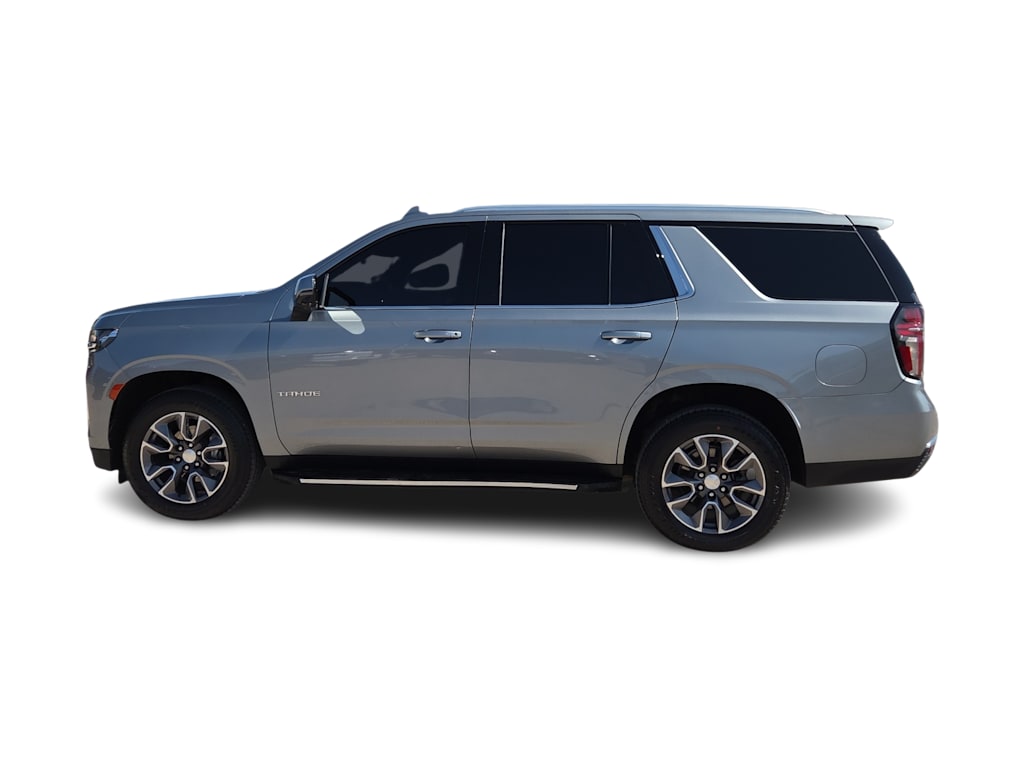 Thumbnail: 2023 Chevrolet Tahoe - 3
