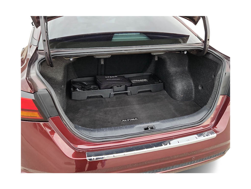 Thumbnail: 2023 Nissan Altima - 18