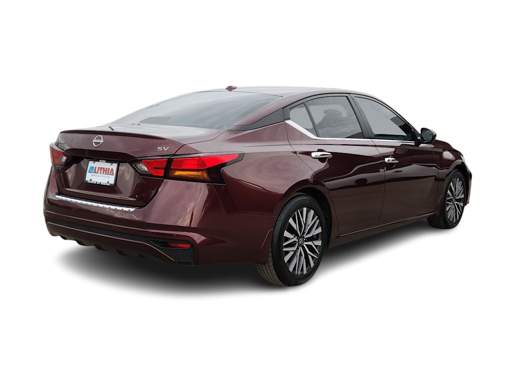 Thumbnail: 2023 Nissan Altima - 21