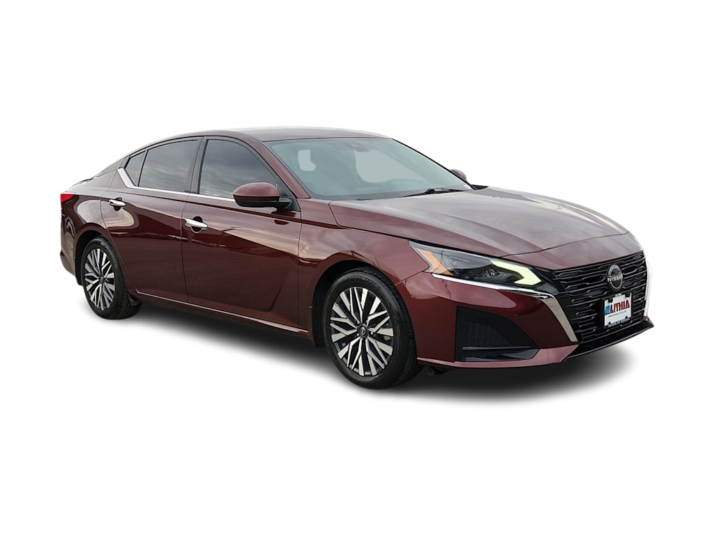 Thumbnail: 2023 Nissan Altima - 19