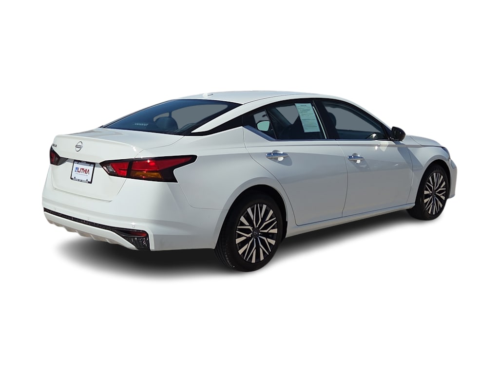 Thumbnail: 2025 Nissan Altima - 19