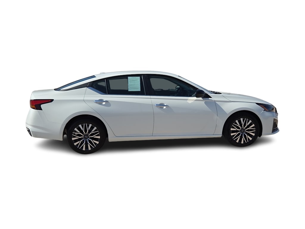 Thumbnail: 2025 Nissan Altima - 20