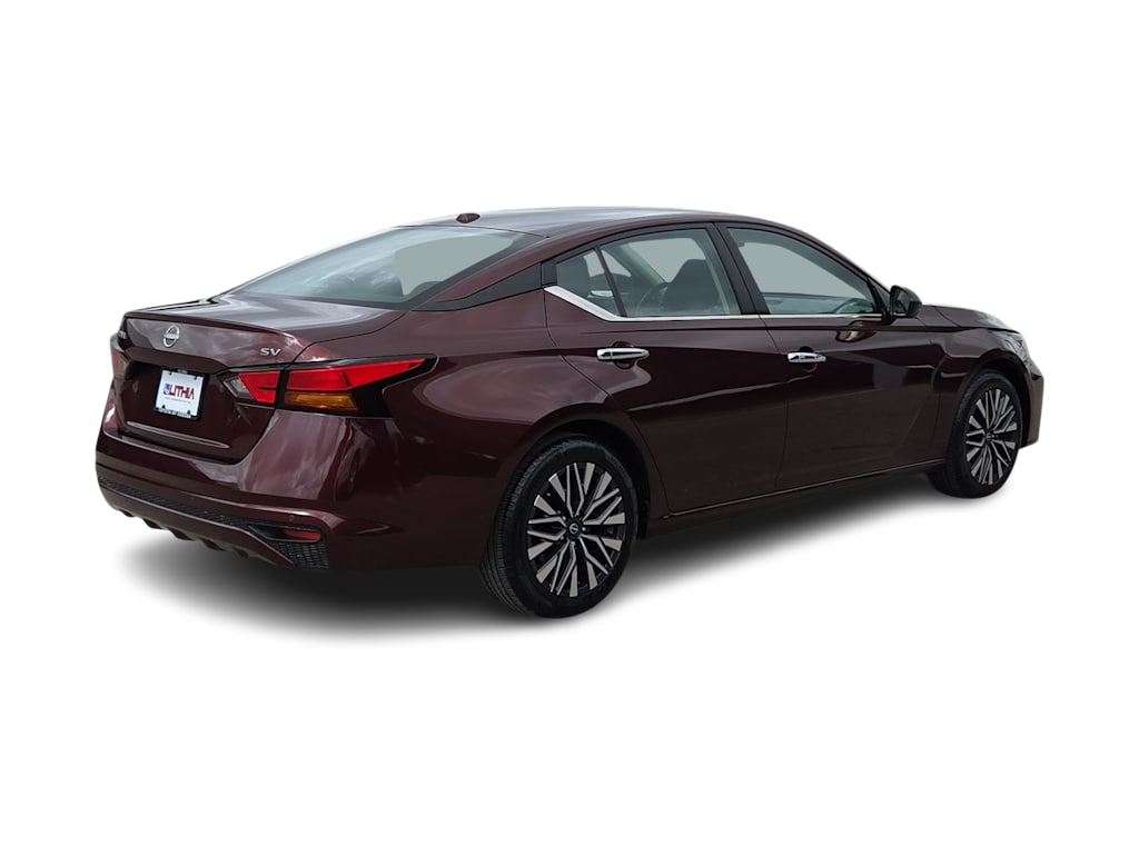 Thumbnail: 2024 Nissan Altima - 19