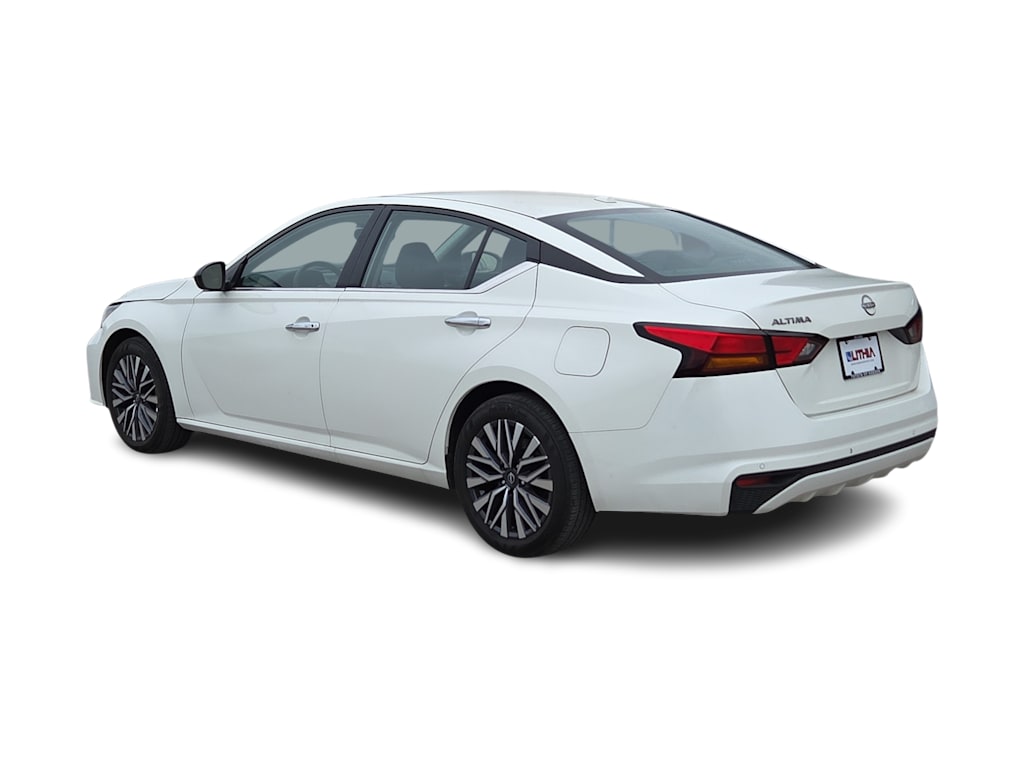 Thumbnail: 2025 Nissan Altima - 4