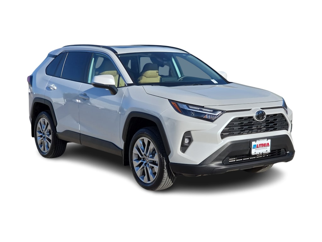 Thumbnail: 2025 Toyota RAV4 - 17
