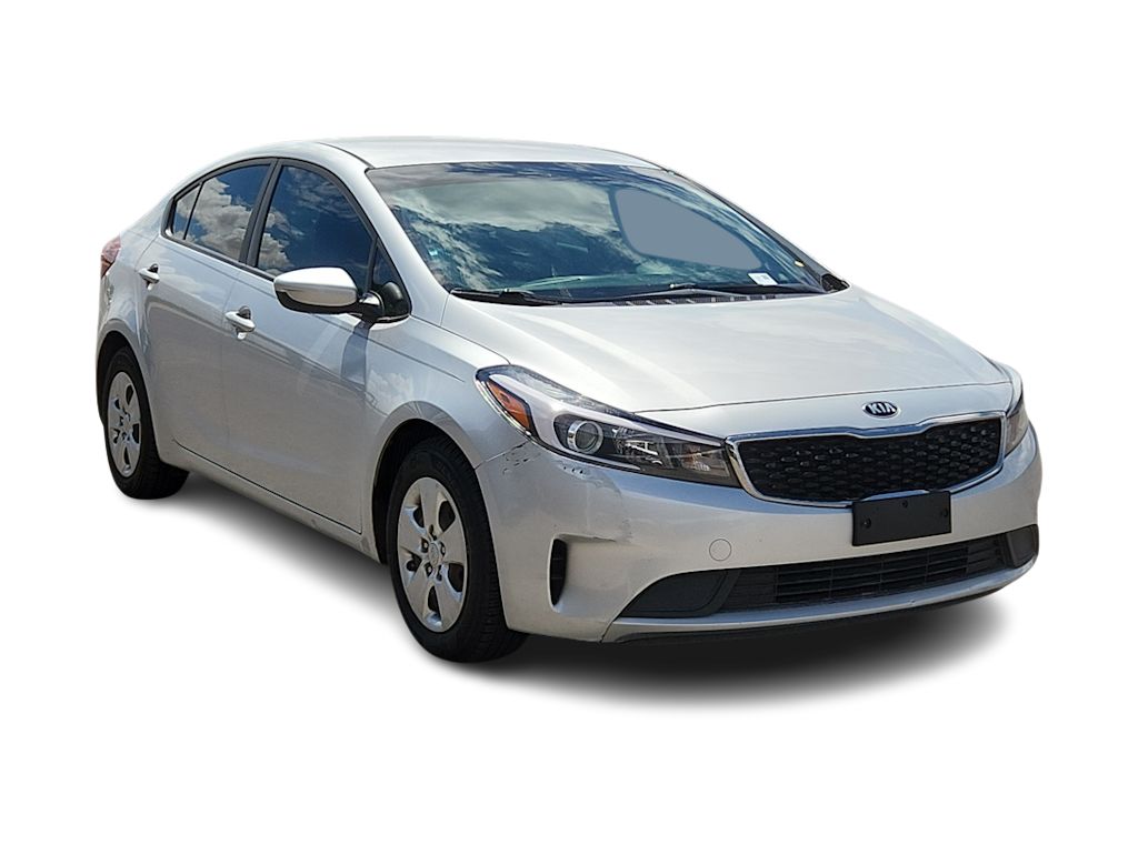 Thumbnail: 2017 Kia Forte - 17