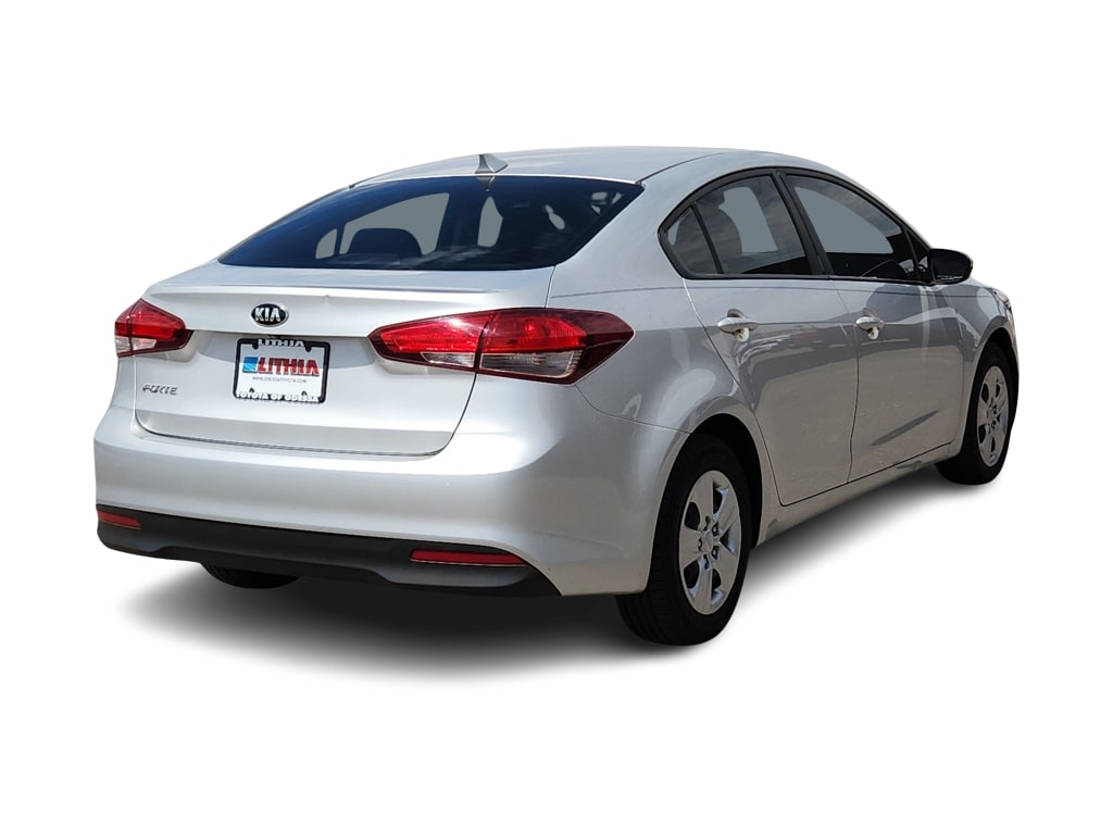 Thumbnail: 2017 Kia Forte - 19