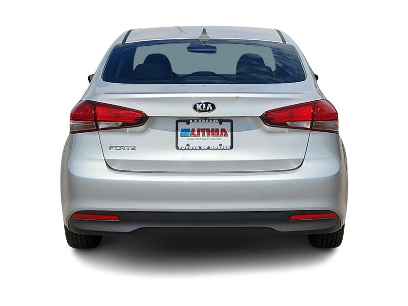 Thumbnail: 2017 Kia Forte - 5