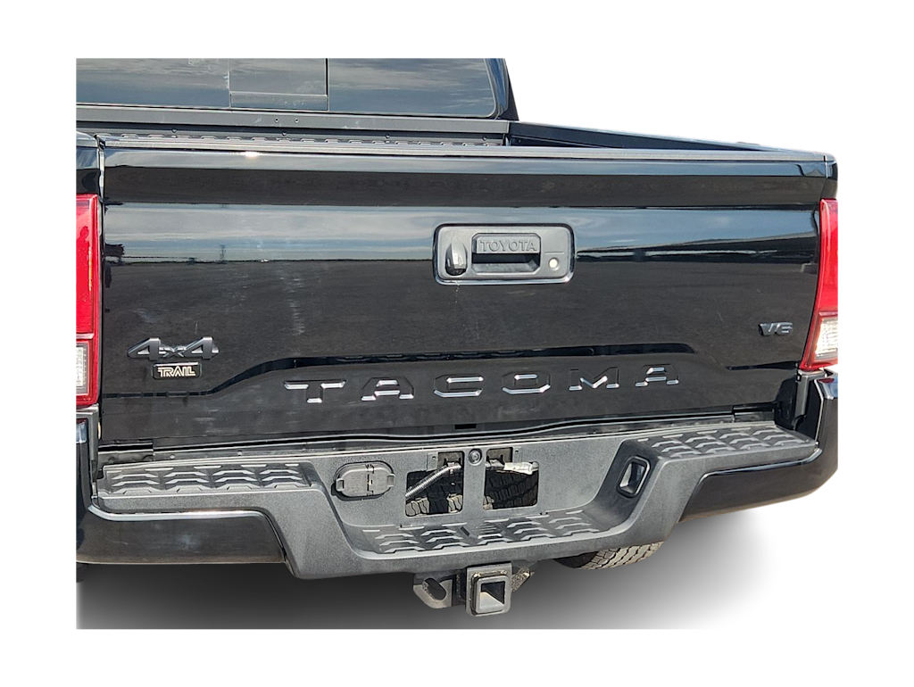 Thumbnail: 2023 Toyota Tacoma - 23