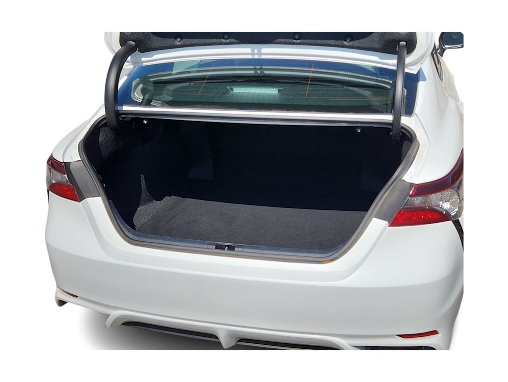Thumbnail: 2023 Toyota Camry - 17
