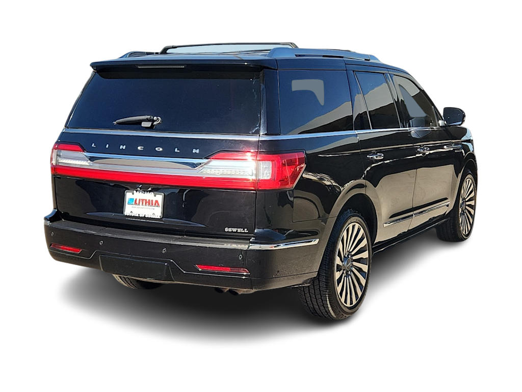Thumbnail: 2018 Lincoln Navigator - 19