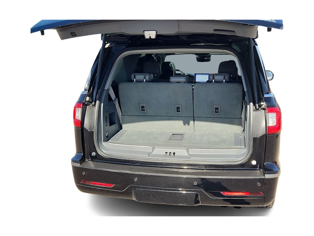 Thumbnail: 2018 Lincoln Navigator - 16