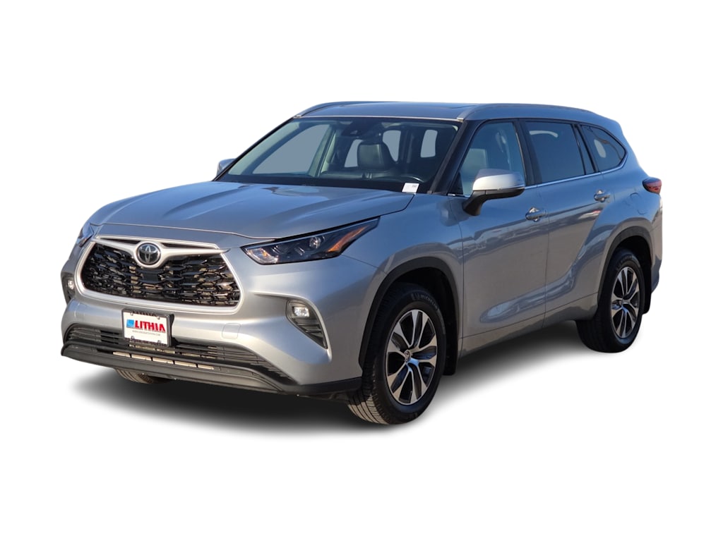 Thumbnail: 2023 Toyota Highlander - 18