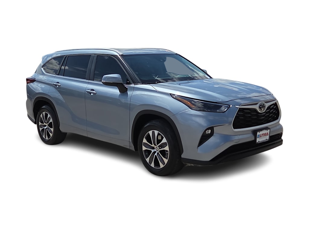 Thumbnail: 2024 Toyota Highlander - 15