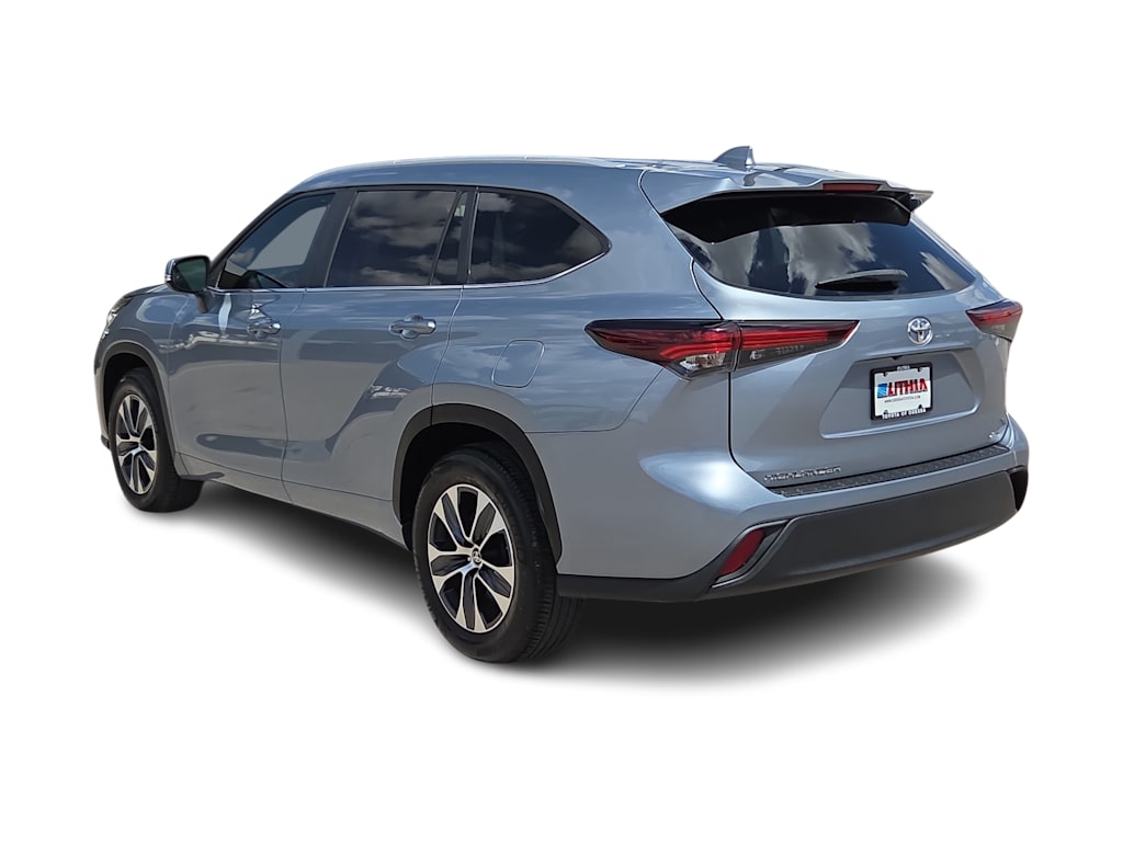 Thumbnail: 2024 Toyota Highlander - 4