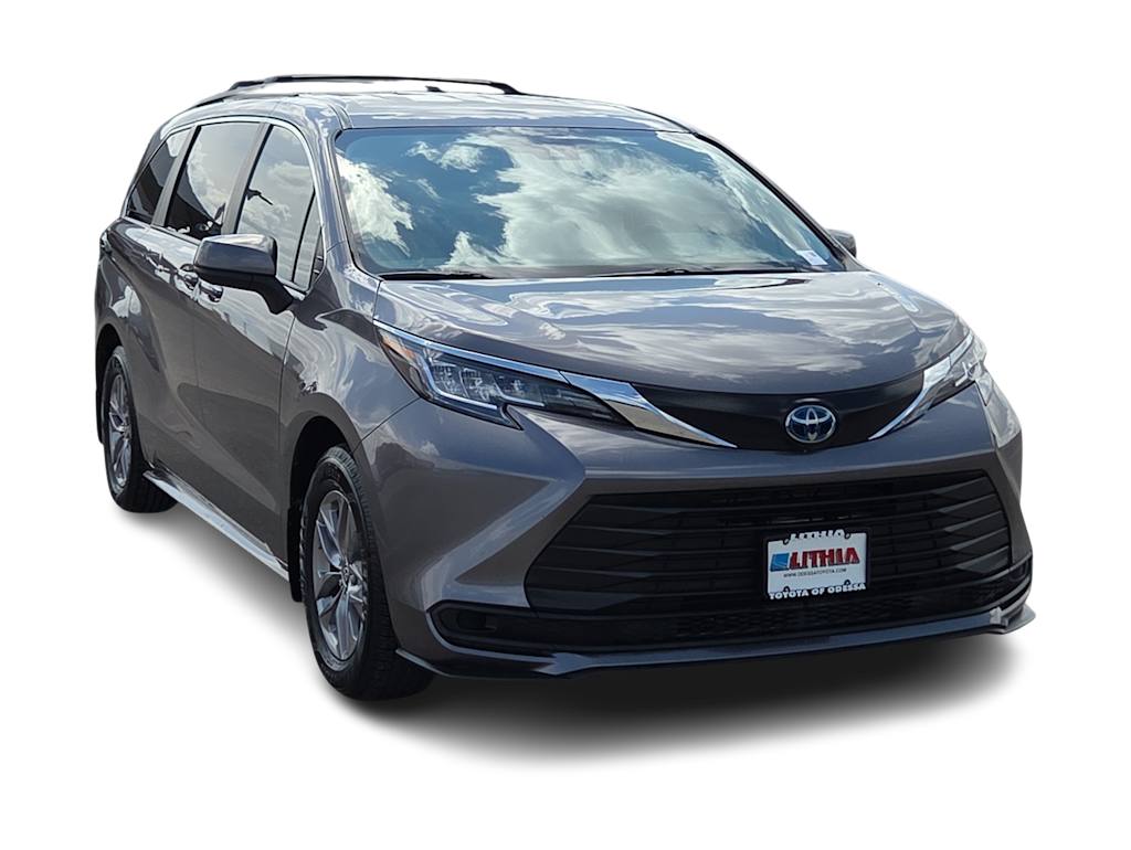 Thumbnail: 2023 Toyota Sienna - 5