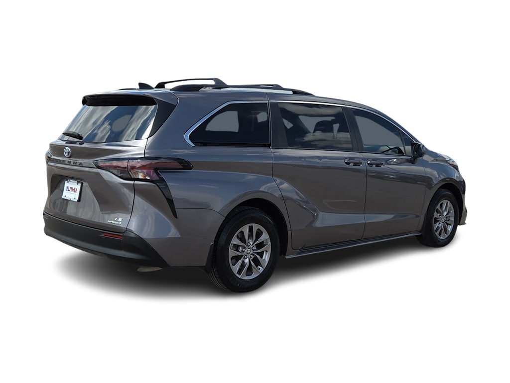 Thumbnail: 2023 Toyota Sienna - 18