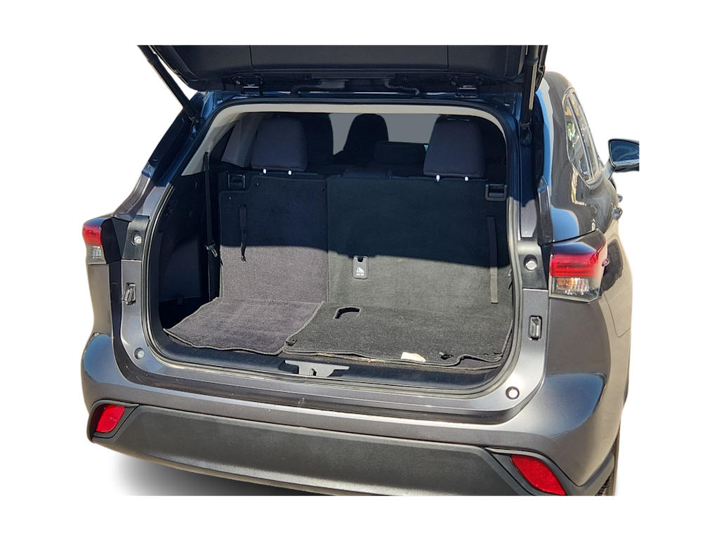 Thumbnail: 2020 Toyota Highlander - 18