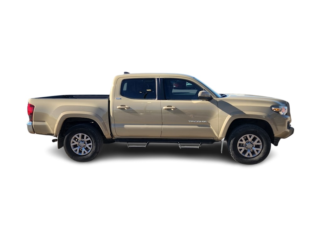 Thumbnail: 2019 Toyota Tacoma - 21